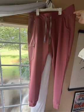 Figs Women's Dusty Rose Track Pants & Joggers